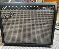 Fender Deluxe 90 110v with step down supplied