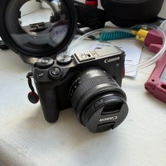 Canon EOS M6 Mark II Camera Bundle