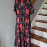 Black & red floral dress, Size 20-22 Image 4