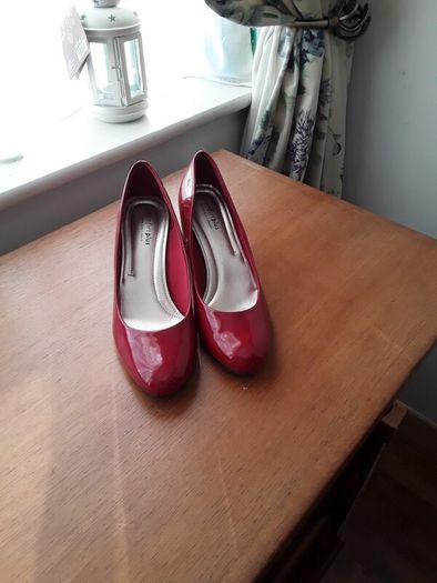 ladies new shoes