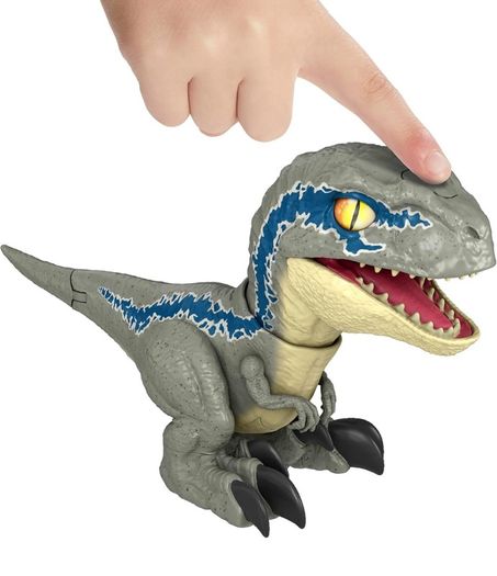 Jurassic World Dominion Uncaged Rowdy Roars Velociraptor Beta Dinosaur Action Figure, Toy Gift with Interactive Motion and Sound Touch Response