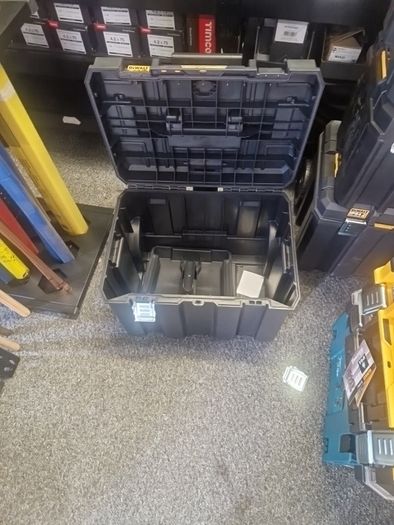 Dewalt