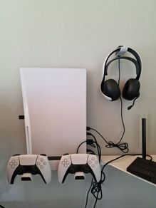 Playstation 5 (Disc) & Accessories