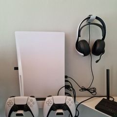 Playstation 5 (Disc) & Accessories