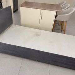 Single bed base