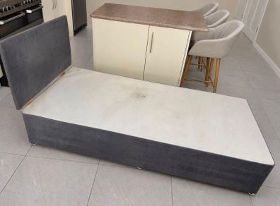 Single bed base