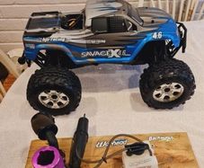 Hpi savage 1/8 monster truck