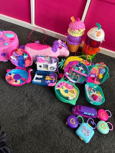 Polly Pocket Bundle