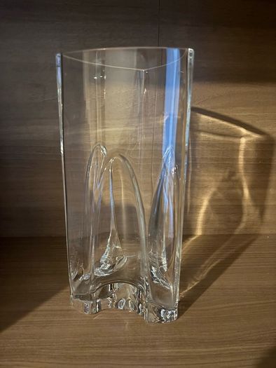 glass crystal vase