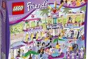 Lego Friends Heartlake Shopping Mall (41058) and grey plate