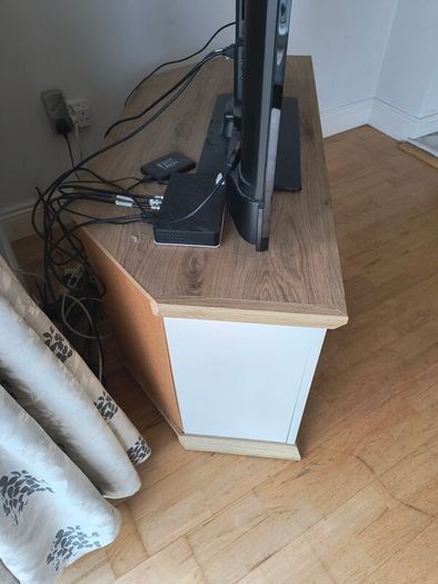 Corner TV unit