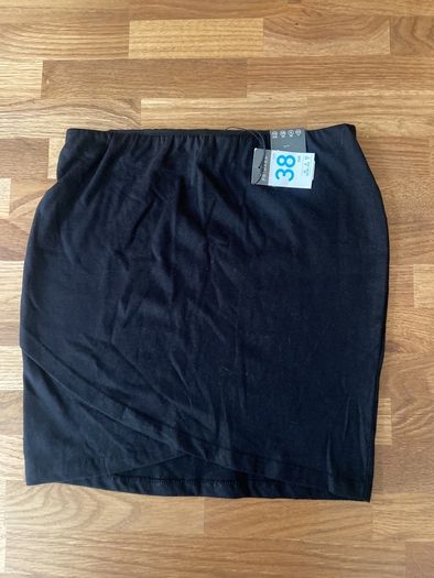 Brand New Black Cotton Mini Skirt Size 10