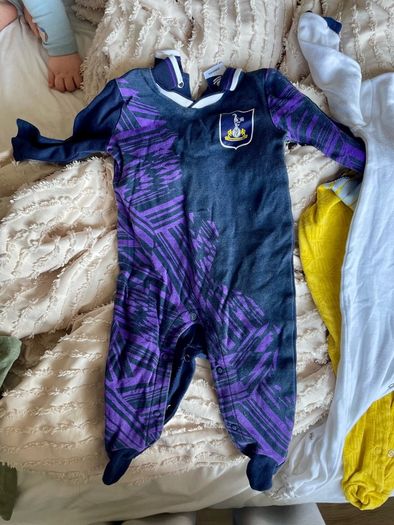Tottenham Hotspur baby sleepsuit