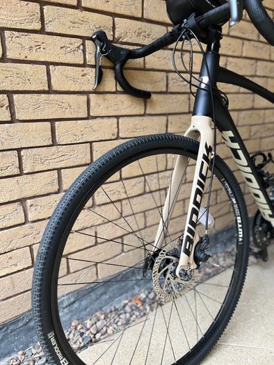 Gravel bike