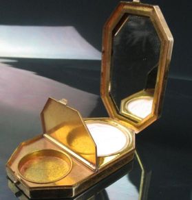 Antique Houbigant Paris Compact