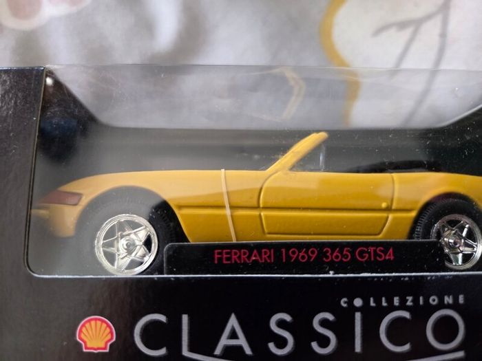 Shell Model Cars (Ferrari Collection)