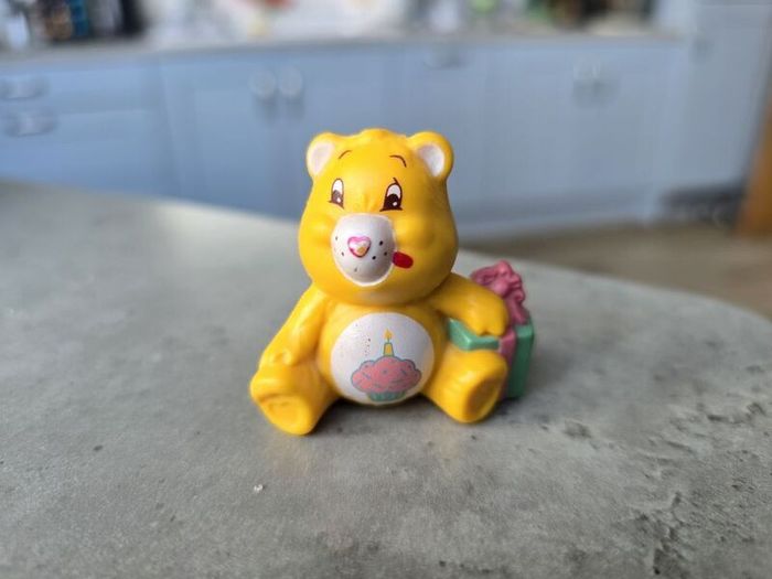Birthday Carebear Mini Figure 1983-1984 Kenner A.G.C.