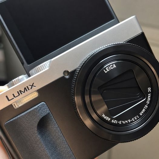 Digital camera