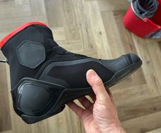 Brand-new Dainese Dinamica D-WP motorcycle boots, size 43,