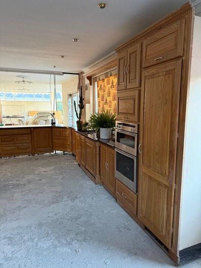 Kitchen units