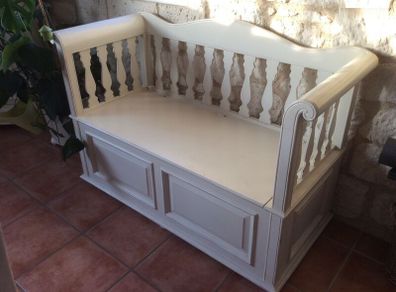 Country Corner Shabby Chic storage bench