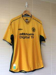 Celtic Jersey. Official Umbro Mens Away Jersey. Season 2002/2003. Original From The Time. Not A Modern Day Remake.