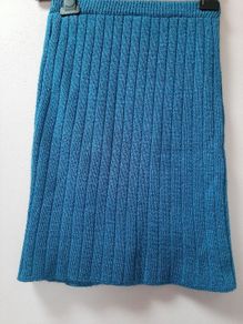 New childs knitted skirt