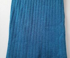 New childs knitted skirt