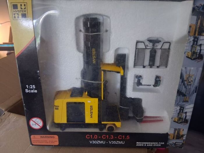 Hyster model