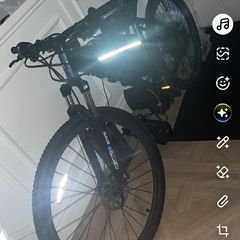 52v conversion kit 20 amp 1500 watts top speed 78 in air done 70 with me on it has a surron throttle and can put surron seat on it aswell or normal bike seat