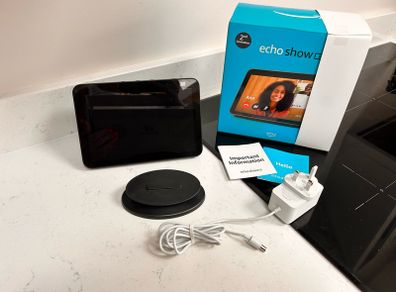 Amazon Alexa Echo show 8 2nd gen Plus Stand Included