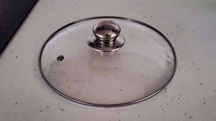 Pot with lid / Sauce pan - New