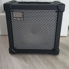 Guitar Amplifier - Roland Cube 20XL