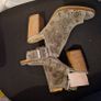 Alpe pale olive suede ankle strap sandals bmwt size 39/6 Image 3