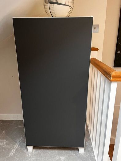 Small cabinet/ Wardrobe