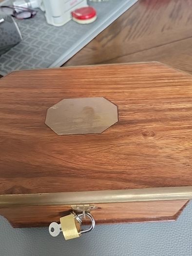 Trinket/jewellery box