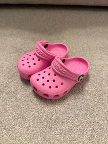 Crocs classic clogs taffy pink size c5/20-21