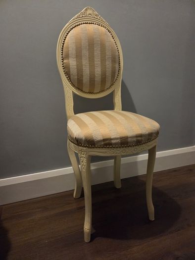 Cream writing desk and chair