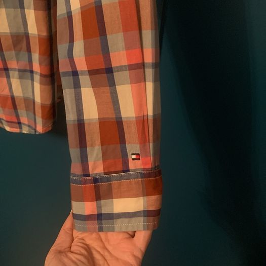 Tommy Hilfiger ladies fitted shirt. Size 10