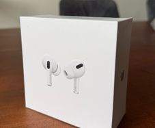 AirPods Pro with MagSafe Charging Case Brand New Accessories