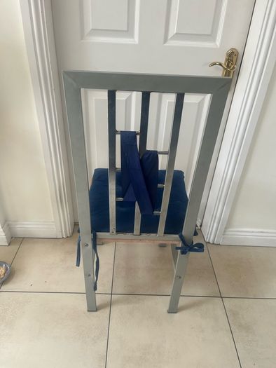 4 Chairs (metal )