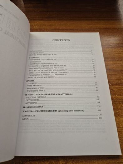 Structural Conversation in English. Tests in English.