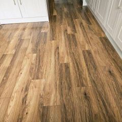 Laminate floor.