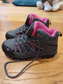 girls hiking boots