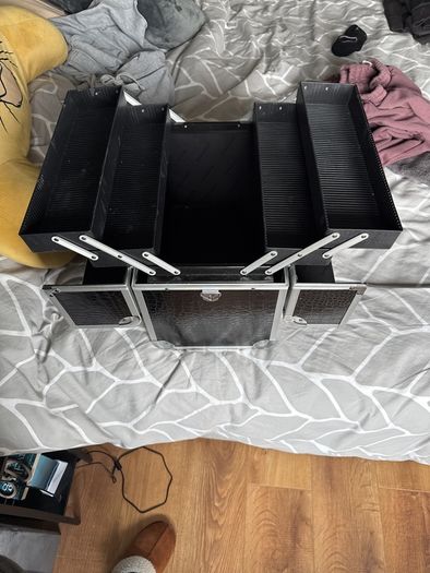 SONGMICS Professional Beauty / Nail Technician Case
