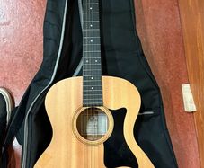 Electro acoustic Guitar