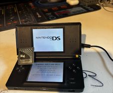 Nintendo DS Lite - Black - W/ R4 Card