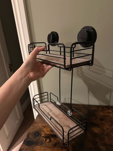 Shampoo bottle holder