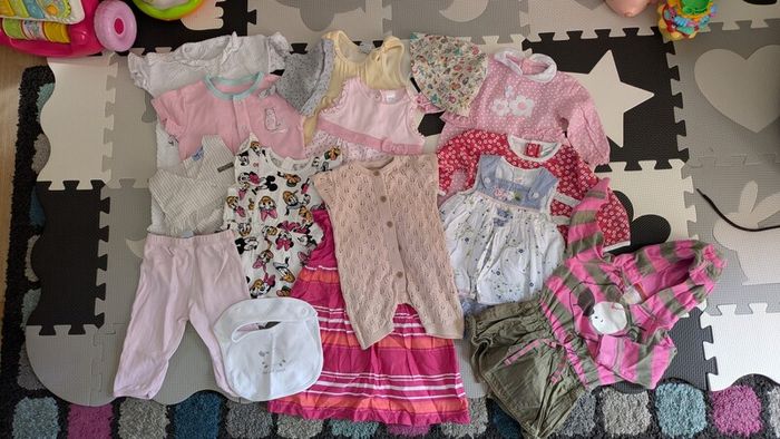 Baby girls clothes 0-3 months