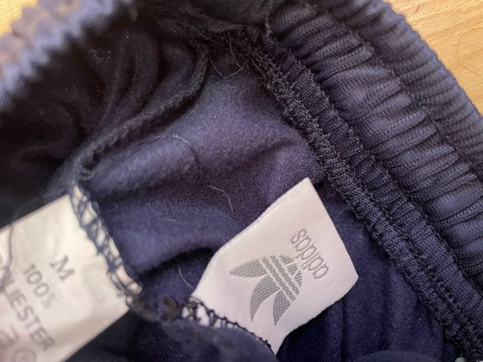 Adidas - Tracksuit bottoms - Size Medium - Buttons